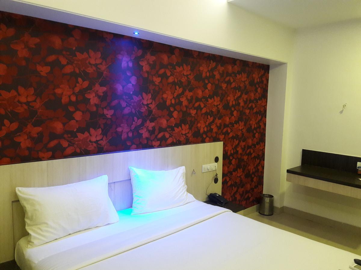 Hotel Naivedya Aurangabad  Eksteriør bilde